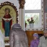 Прихожане в ожидании прибытия ковчега с мощами святого преподобного Сергия Радонежского