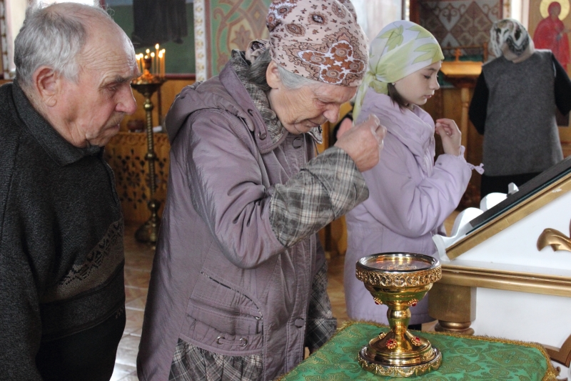 Прихожане храма Святой Троицы